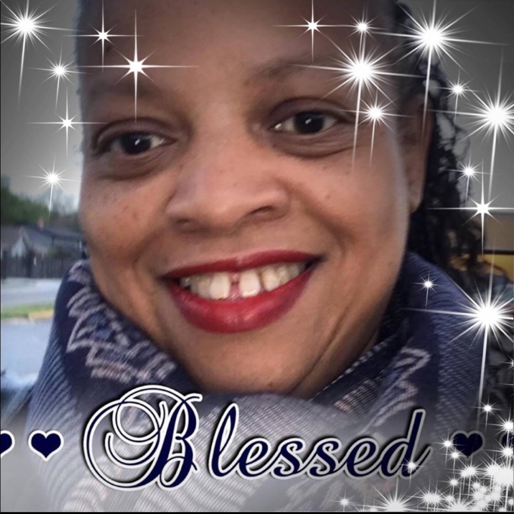 Meet your Posher, Debra